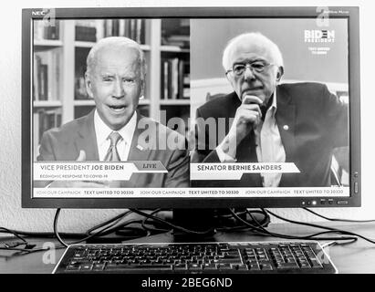 Wilmington, Delaware, USA. April 2020. Ein Bildschirmschnapper des ehemaligen Vizepräsidenten und mutmaßlichen demokratischen Präsidentschaftskandidaten JOE BIDEN und Senator BERNIE SANDERS, Bidens letzter Rivale für die Nominierung, während sie über die wirtschaftliche Reaktion auf COVID-19 diskutieren und gemeinsam daran arbeiten, Präsident Trump bei den Wahlen im November zu besiegen. Kredit: Brian Cahn/ZUMA Wire/Alamy Live News Stockfoto