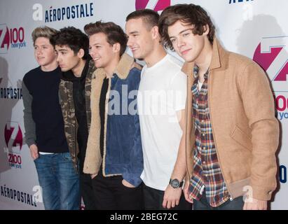 Niall Horan, Zayn Malik, Louis Tomlinson, Liam Payne und Harry Styles of One Direction nimmt am Z100 Jingle Ball 2012 Teil, präsentiert von Aeropostale, bei M Stockfoto