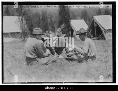 Helen Green, Eliz. Harrison, Kath. Dahlgren, Leutenant Gordon Stockfoto