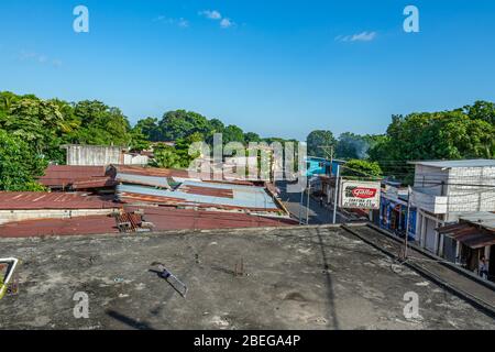Dachansicht einer Straße in Guazacapan, Guatemala Stockfoto