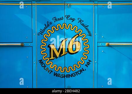 Logo auf der M6-Lok der Mt Washington Cog Railroad. Stockfoto