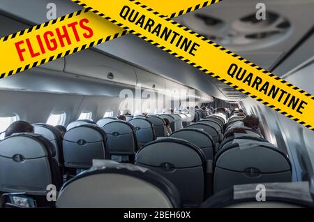 Gelbes Absperrband mit Worten Flüge, Quarantäne Stockfoto