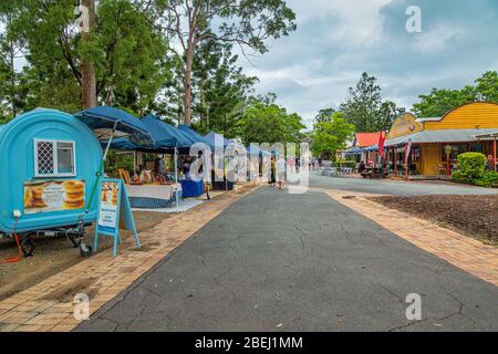 Petrie, Queensland, Australien - 17. März 2019. Der Markt in der Altstadt von Petrie ist an einem bewölkten Tag ruhig. Stockfoto