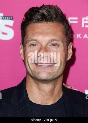 New York City, Usa. April 2020. (FILE) Ryan Seacrest spendet 1 Million Dollar an Ersthelfer in New York und Los Angeles inmitten der COVID-19-Pandemie des Coronavirus. MANHATTAN, NEW YORK CITY, NEW YORK, USA - SEPTEMBER 12: Der amerikanische Radiopersönlichkeit Ryan Seacrest kommt zur stilvollsten New Yorker Party 2018 der US Weekly, die am 12. September 2018 in der Magic Hour Rooftop Bar and Lounge in Manhattan, New York City, New York, USA, stattfindet. (Foto von Xavier Collin/Image Press Agency) Quelle: Image Press Agency/Alamy Live News Stockfoto