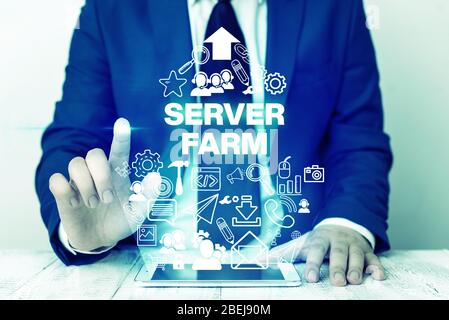 Wort schreiben Text Serverfarm. Business Foto präsentiert eine Gruppe von Computern, die als Server fungieren und gemeinsam untergebracht Stockfoto
