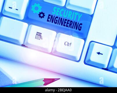 Handschrift Text schreiben Security Engineering. Konzeptionelle Foto konzentrieren sich auf die Sicherheitsaspekte bei der Gestaltung von Systemen Stockfoto