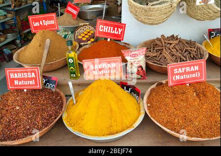 Natürliche Gewürze im Souk, Medina, Sousse, Tunesien Stockfoto