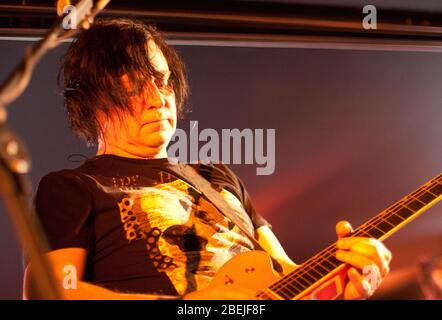 Polen, Tschenstochau - 16. März 2012: Konzert der Polnischen Band Wilki mit Robert Gawlinski, Musikclub Zero Stockfoto