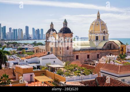 Cartagena - Kolumbien - Südamerika - 20. Februar 2020: Diese Kirche und ihr Kloster befinden sich auf der Plaza de San Pedro Claver. Stockfoto