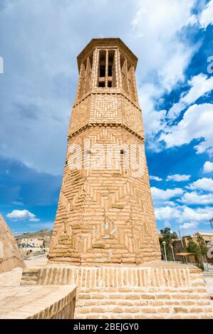 Windturm und Wasserreservoir, Na'in, Provinz Isfahan, Iran, Asien Stockfoto