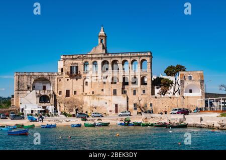 Benediktinerabtei von San Vito. Polignano eine Stute. Apulien. Italien. Stockfoto