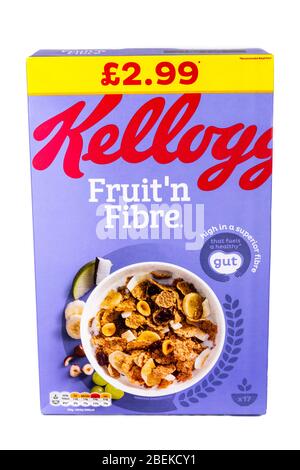 Fruit 'n Fiber Frühstück Müsli Kellogg's Marke Box Box Faser Produkt Ausschnitt geschnitten weißen Hintergrund isoliert, Obst und Faser, Kellogs Fruchtfaser Stockfoto