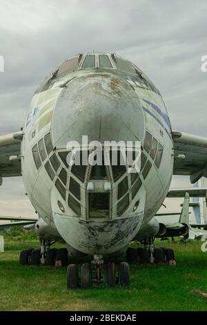 Moskau/Russland; Juni 26 2019: Iljuschin IL-MD76 sowjetisches Militärtransportflugzeug, ausgestellt im russischen Flugzeugmuseum Stockfoto