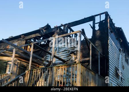 Fragment Bau Haus der Wand des Hauses nach einem Brand Stockfoto