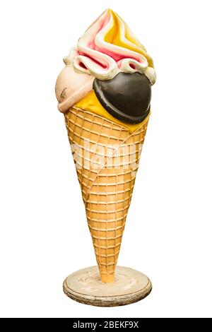 Retro-Stil Bild einer alten Eisstatue isoliert auf einem weißen Hintergrund Stockfoto