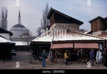 Sarajevos 15. Jahrhundert Bascarsija Altstadt Markt während der Belagerung im Jahr 1995, Sarajevo, Bosnien und Herzegowina Stockfoto