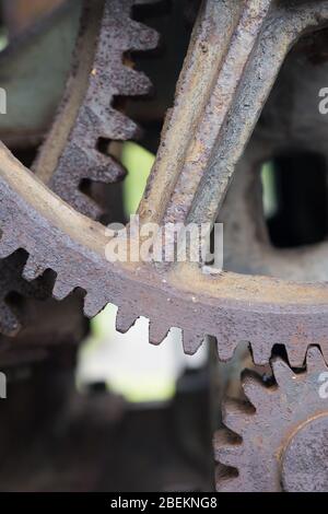 Alte rostige Eisen Industrie Metall Zahnräder Stockfoto