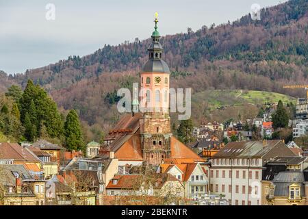 Die stiftskirche, im Zentrum der Kurstadt Baden-Baden, im Schwarzwald. Januar 2020. Stockfoto