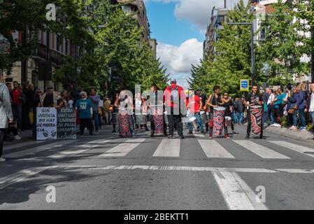 20. Oktober 2019 - Granada, Spanien. Protest gegen das korrupte spanische Gesundheitssystem an der Hauptstraße von Granada. Stockfoto