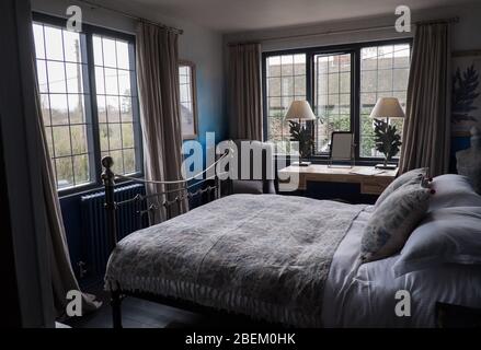 Schlafzimmer im Red Lion in Stodmarsh, Kent Stockfoto