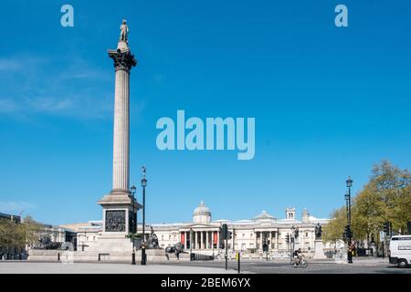 Trafalgar Square, London, Großbritannien. April 2020. Ein nahe verlassener Trafalgar Square, als London in die vierte Woche der Lockdown eintritt. Quelle: Tom Leighton/Alamy Live News Stockfoto