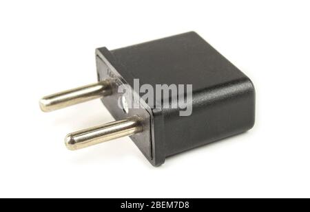 Adapter für elektrischen Netzstecker isoliert auf weiß Stockfoto