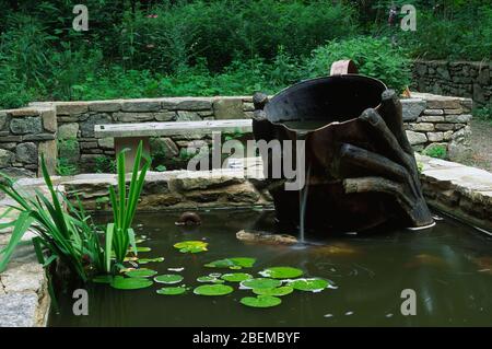 Brunnen, die botanischen Gärten in Asheville, Asheville, North Carolina Stockfoto