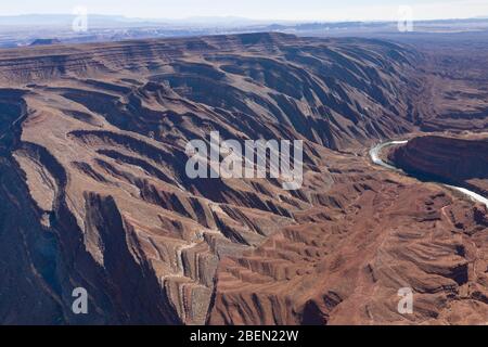 Die Raplee Anticline, einzigartige Geologie-Antenne im Süden Utahs Stockfoto