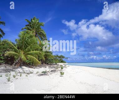 Tropischer Strand, Aitutaki Atoll, Cook-Inseln Stockfoto