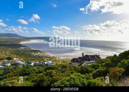 Luftaufnahme des Vororts Llandudno in Kapstadt, Südafrika Stockfoto