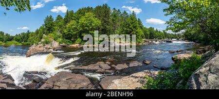 Three Brothers Wasserfälle Naturschutzgebiet Haliburton County Kinmount Ontario Kanada Im Sommer Stockfoto