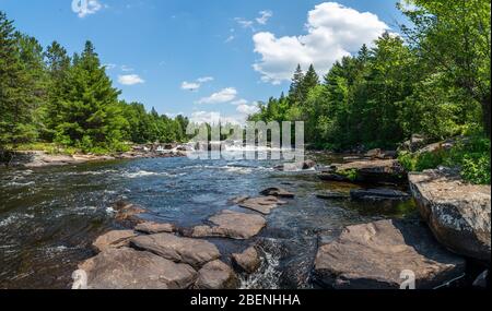 Three Brothers Wasserfälle Naturschutzgebiet Haliburton County Kinmount Ontario Kanada Im Sommer Stockfoto