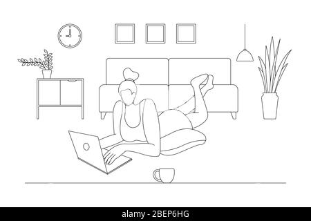 Eine Frau, die zu Hause an einem Projekt arbeitet, liegt zu Hause im Wohnzimmer auf dem Boden und verwendet ein Computer-Notebook für die Fernarbeit. Stock Vektor