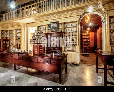 Pharmazeutisches Museum, Innere, Matanzas, Provinz Matanzas, Kuba Stockfoto