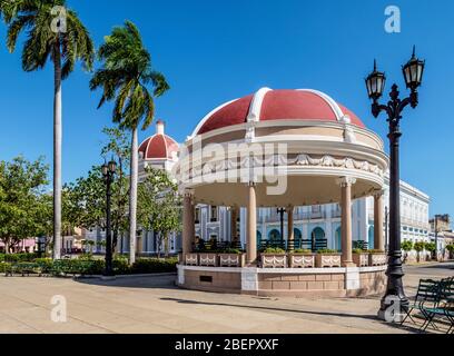 Jose Marti Park, Hauptplatz, Cienfuegos, Provinz Cienfuegos, Kuba Stockfoto