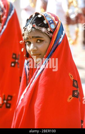 Traditionelle Tänzerin - Lallapet High School in Hyderabad während des königlichen Besuchs von Prinzessin Diana in Indien, Februar 1992. Stockfoto