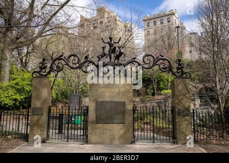 Das Tisch Children's Zoo Eingangstor, Central Park, New York City. Stockfoto