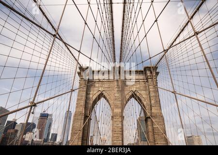 Architektur der Brooklyn Bridge in New York Stockfoto