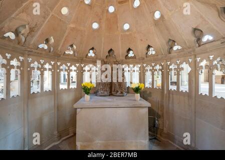 14. April 2020, Sachsen-Anhalt, Magdeburg: Die Grabeskapelle mit Königin Editha und Kaiser Otto im Magdeburger Dom. Foto: Stephan Schulz/dpa-Zentralbild/ZB Stockfoto