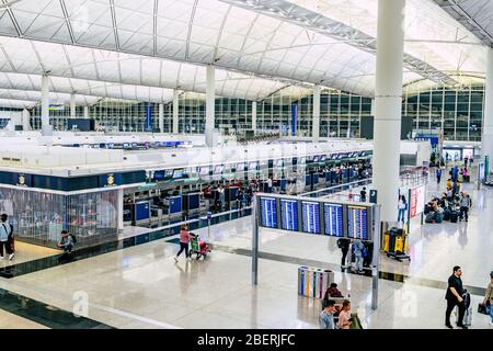 Internationaler Flughafen Hongkong. Flughafen Hongkong Terminal. Stockfoto