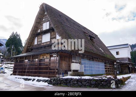 Ainokura in der Region Gokayama, wurde im Dezember 1995 in das Weltkulturerbe aufgenommen, haben 20 gassho-Stil Häuser bekannt als minka, die meisten waren Stockfoto