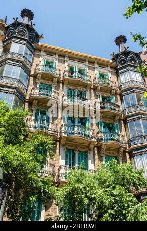 Detail Der Schönen Fassade Gebäude Architektur In Der Stadt Barcelona, Spanien Stockfoto