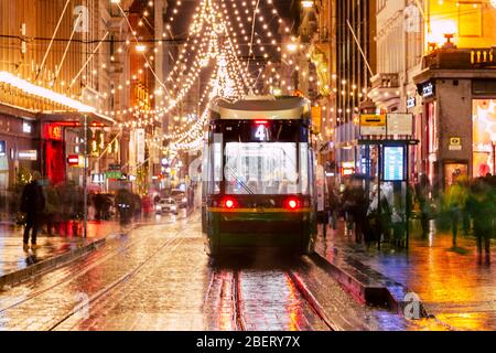 Weihnachtsmarkt Dekoration in helsinki Street, Finnland Stockfoto