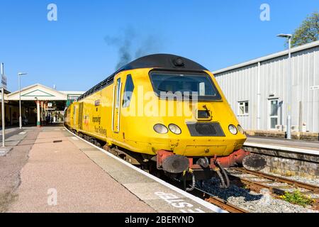 Network Rail Neuer Messzug Hochgeschwindigkeitszug zur Überwachung des Schienenzustands, der die Paignton Station verlässt Stockfoto