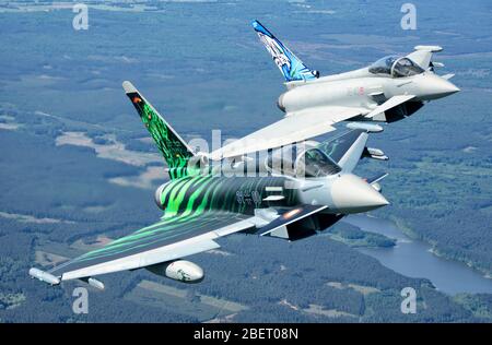 Mix-Bildung von Jets während der Übung NATO Tiger Meet 2018, Polen. Stockfoto