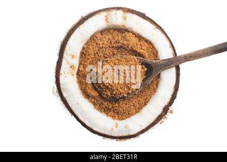 Kokoszucker auf weißem Hintergrund. Niedriger Glykämischer Index Stockfoto