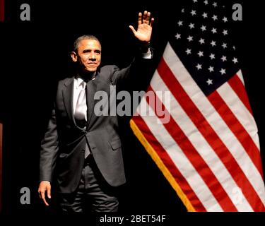 MIAMI BEACH, FL - 26. JUNI: US-Präsident Barack Obama spricht während einer Spendenaktion von Marc Anthony am 16. Juni 2012 im Fillmore Miami Beach Stockfoto