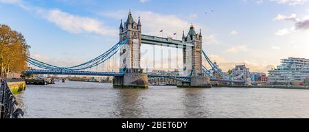 Die Tower Bridge in London, Großbritannien Stockfoto