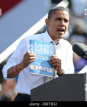 DELRAY BEACH FL - OKTOBER 23: US-Präsident Barack Obama spricht während einer Kampagne an der Basis Veranstaltung im Delray Beach Tennis Center am 23. Oktober 2012 in Stockfoto