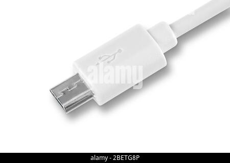 Nahaufnahme weißer Mini-USB-Kabelstecker isoliert auf weiß Hintergrund Stockfoto